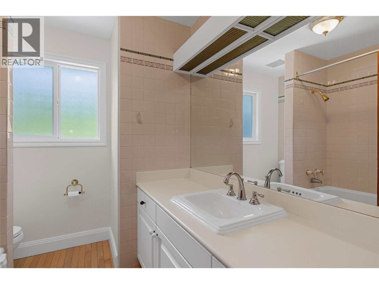 1833 Park Drive, Revelstoke