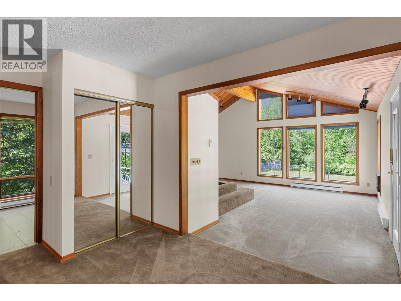 1833 Park Drive, Revelstoke
