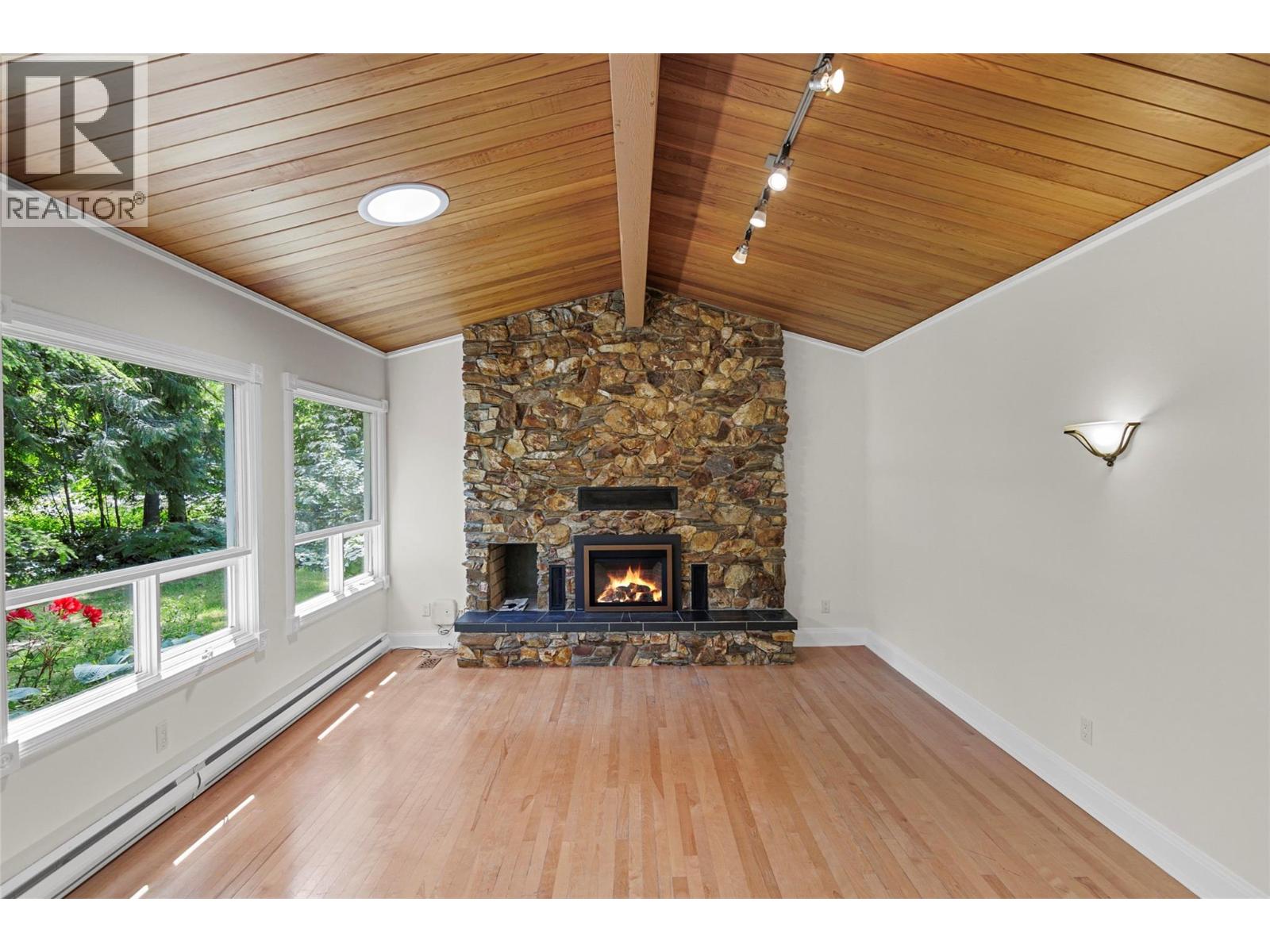 1833 Park Drive, Revelstoke