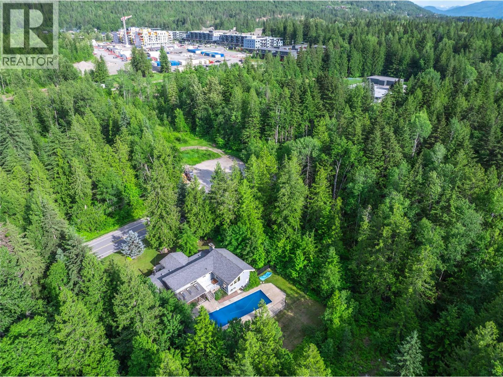 1833 Park Drive, Revelstoke