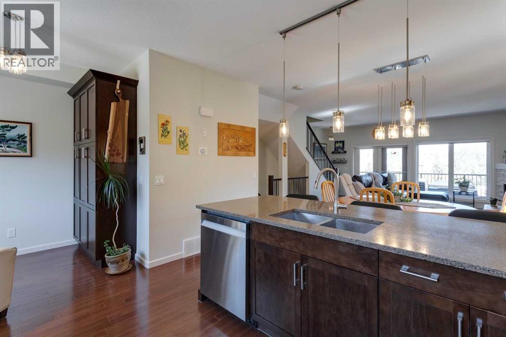 Single Family House for Sale in  Valley Ridge Manor NW Valley Ridge Calgary 