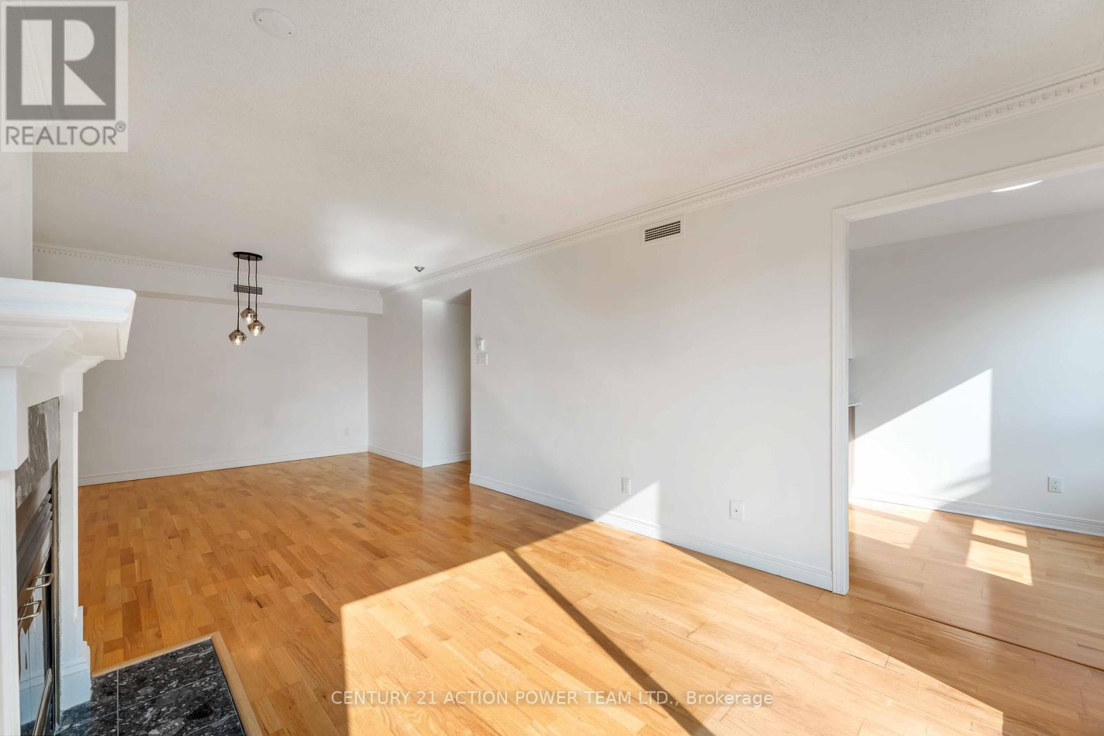 Photo 10 of Ph 6 939 North River Road, Ottawa ON