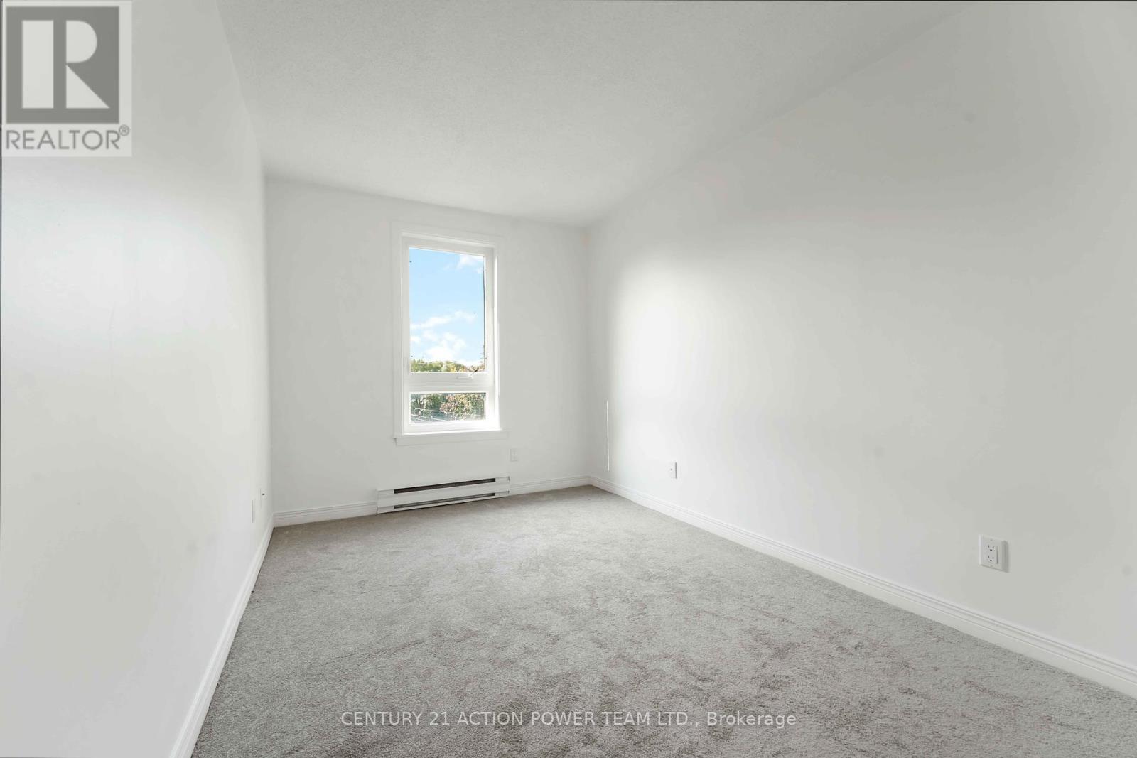 Photo 23 of Ph 6 939 North River Road, Ottawa ON