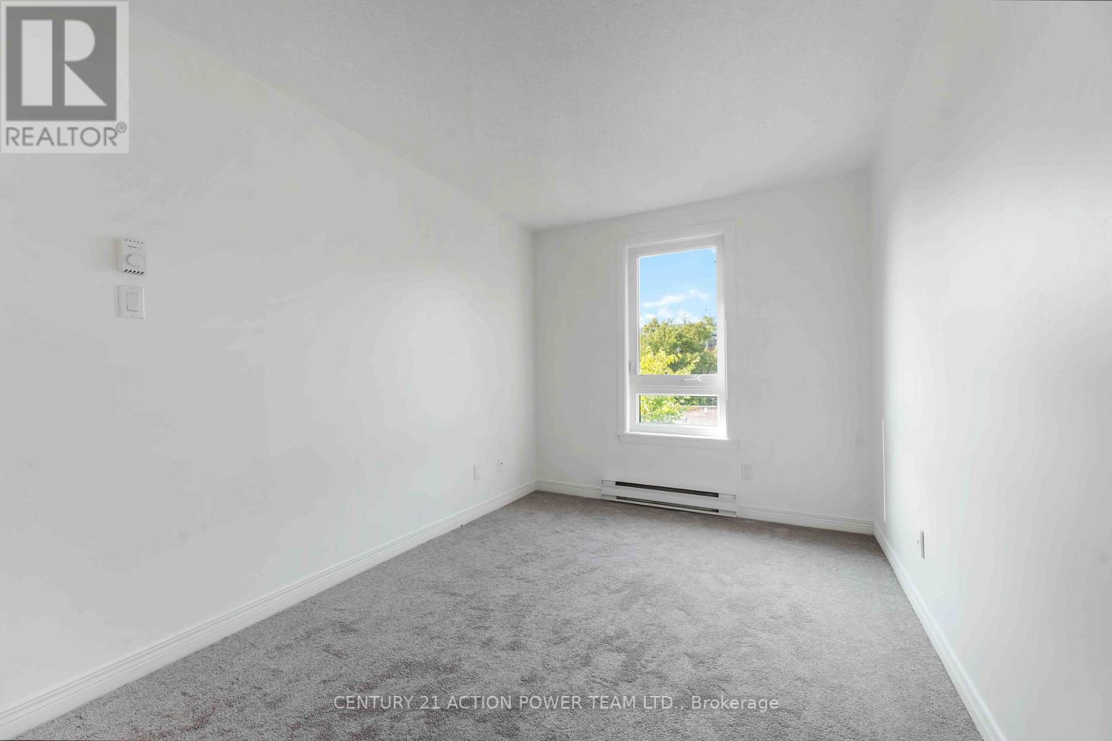 Photo 39 of Ph 6 939 North River Road, Ottawa ON