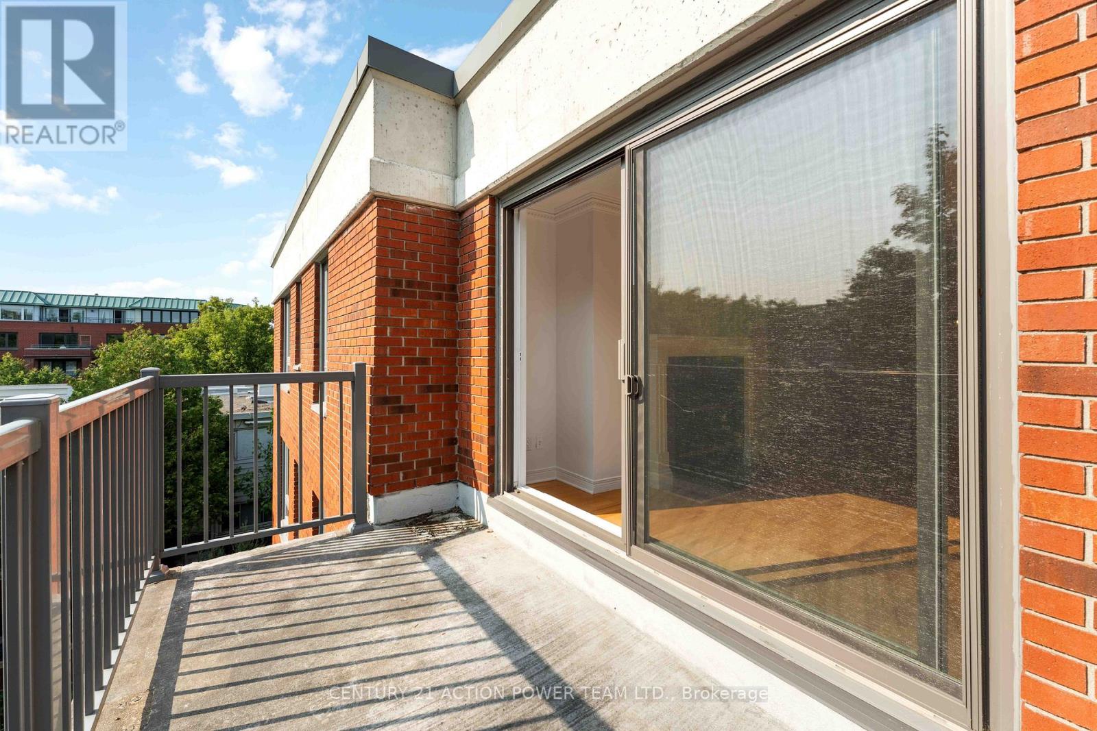 Photo 9 of Ph 6 939 North River Road, Ottawa ON