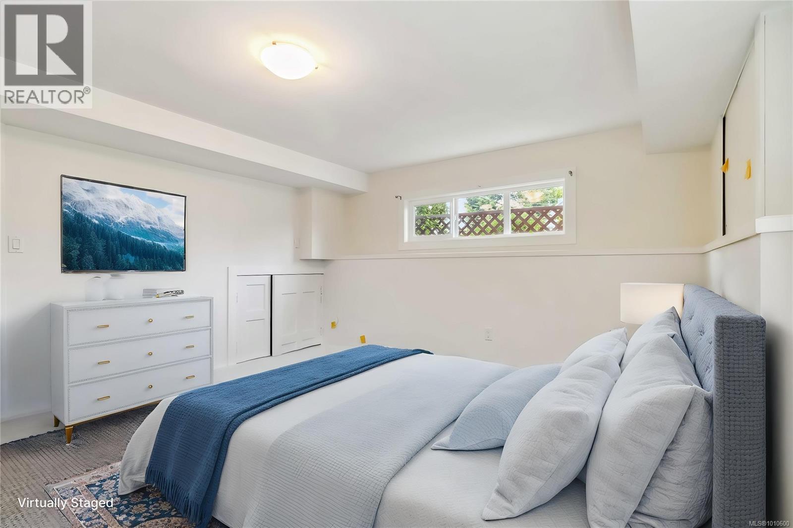 Photo 53 of 1273 Holloway St, Saanich BC