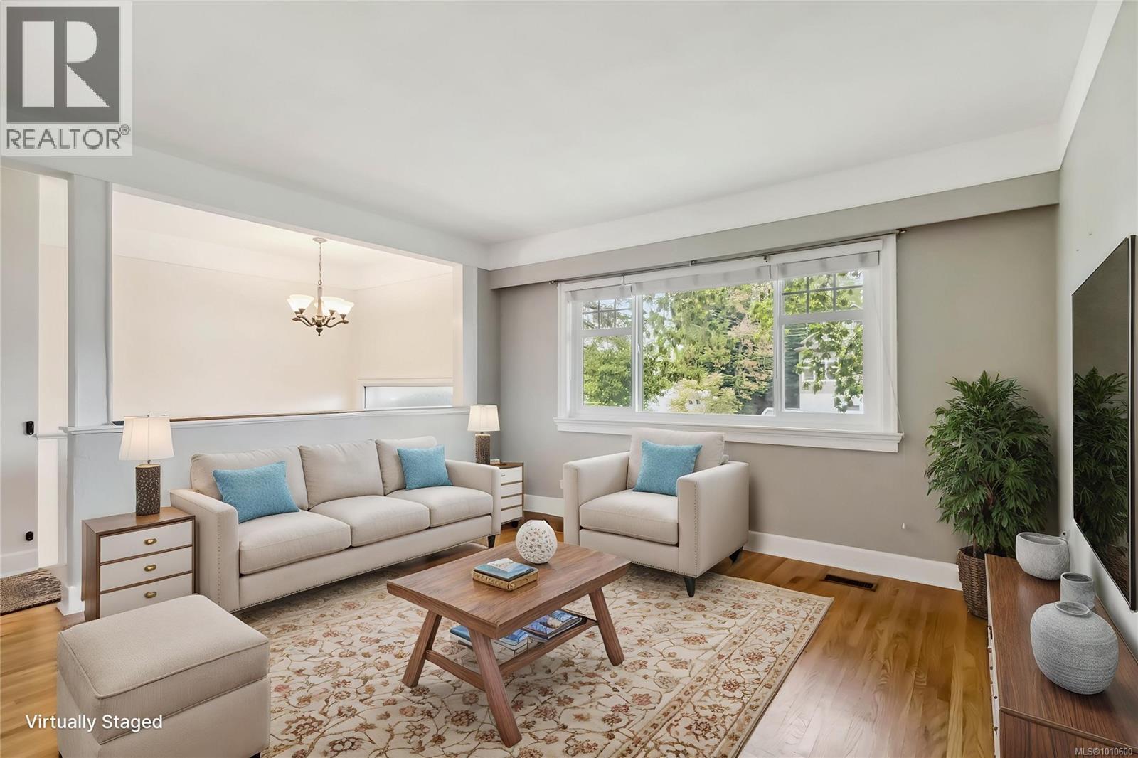 Photo 40 of 1273 Holloway St, Saanich BC
