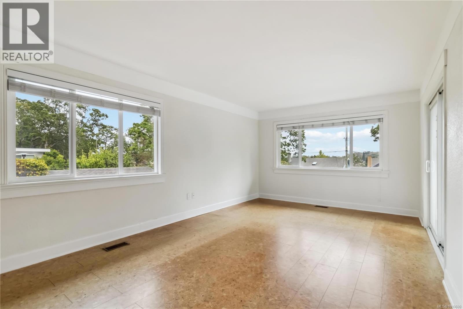 Photo 30 of 1273 Holloway St, Saanich BC