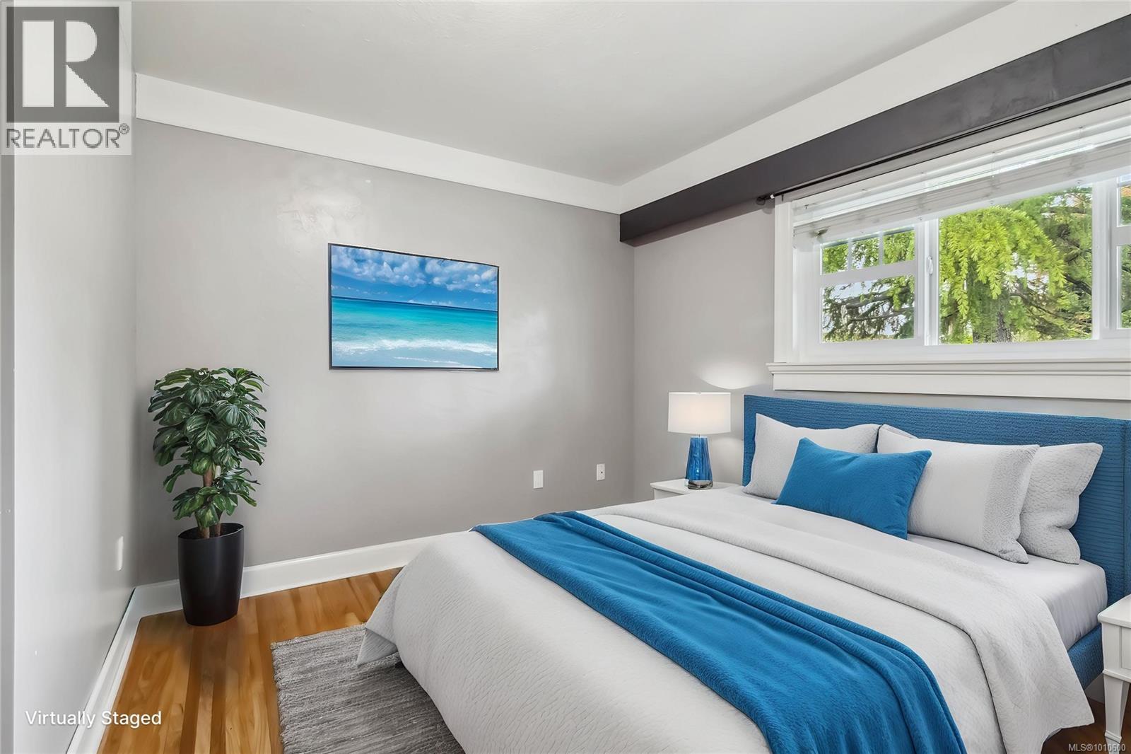 Photo 31 of 1273 Holloway St, Saanich BC