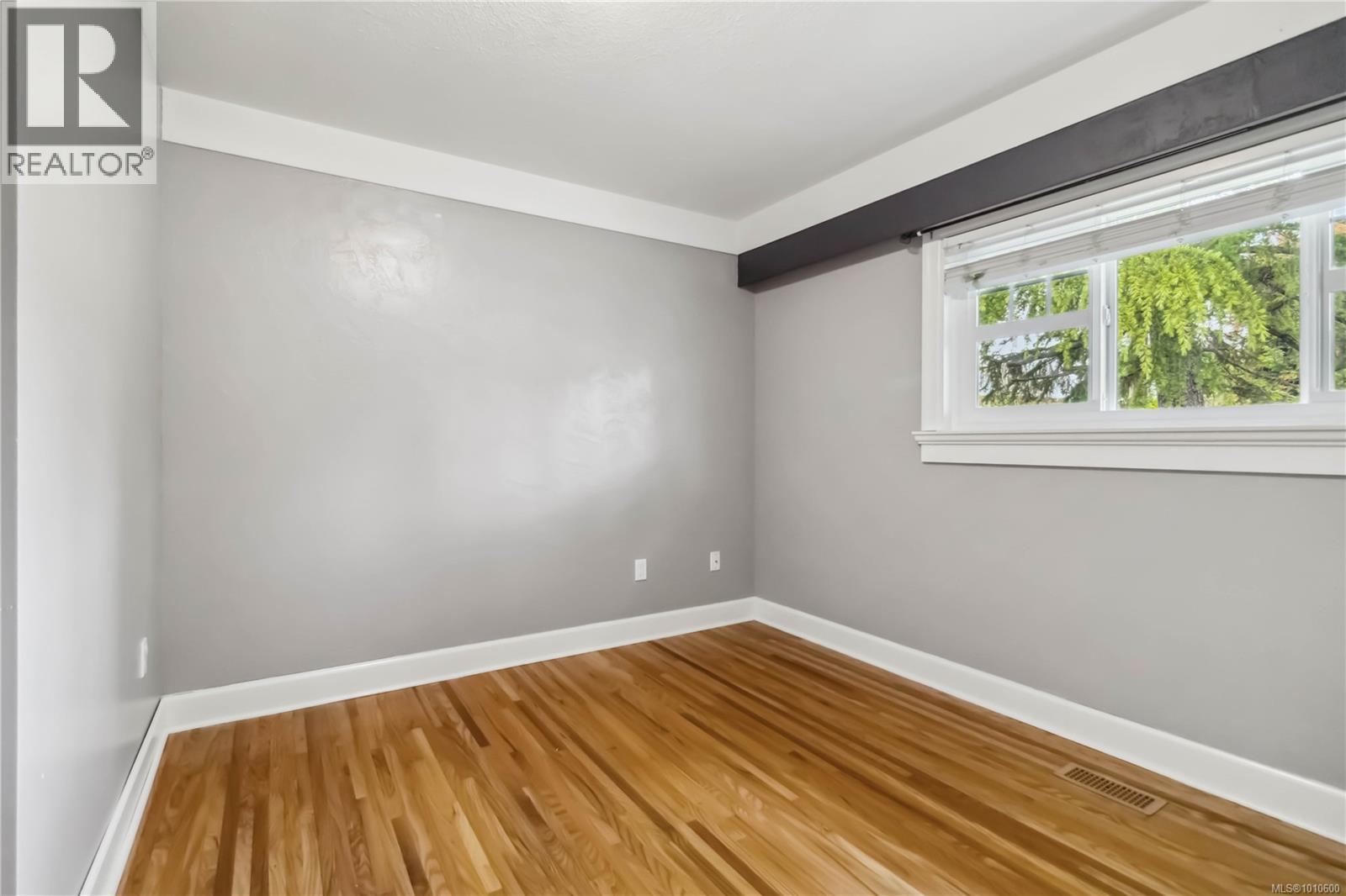 Photo 22 of 1273 Holloway St, Saanich BC