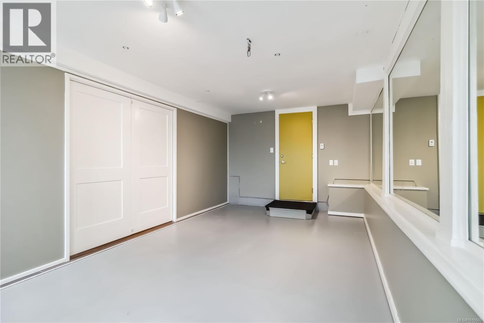 Photo 43 of 1273 Holloway St, Saanich BC