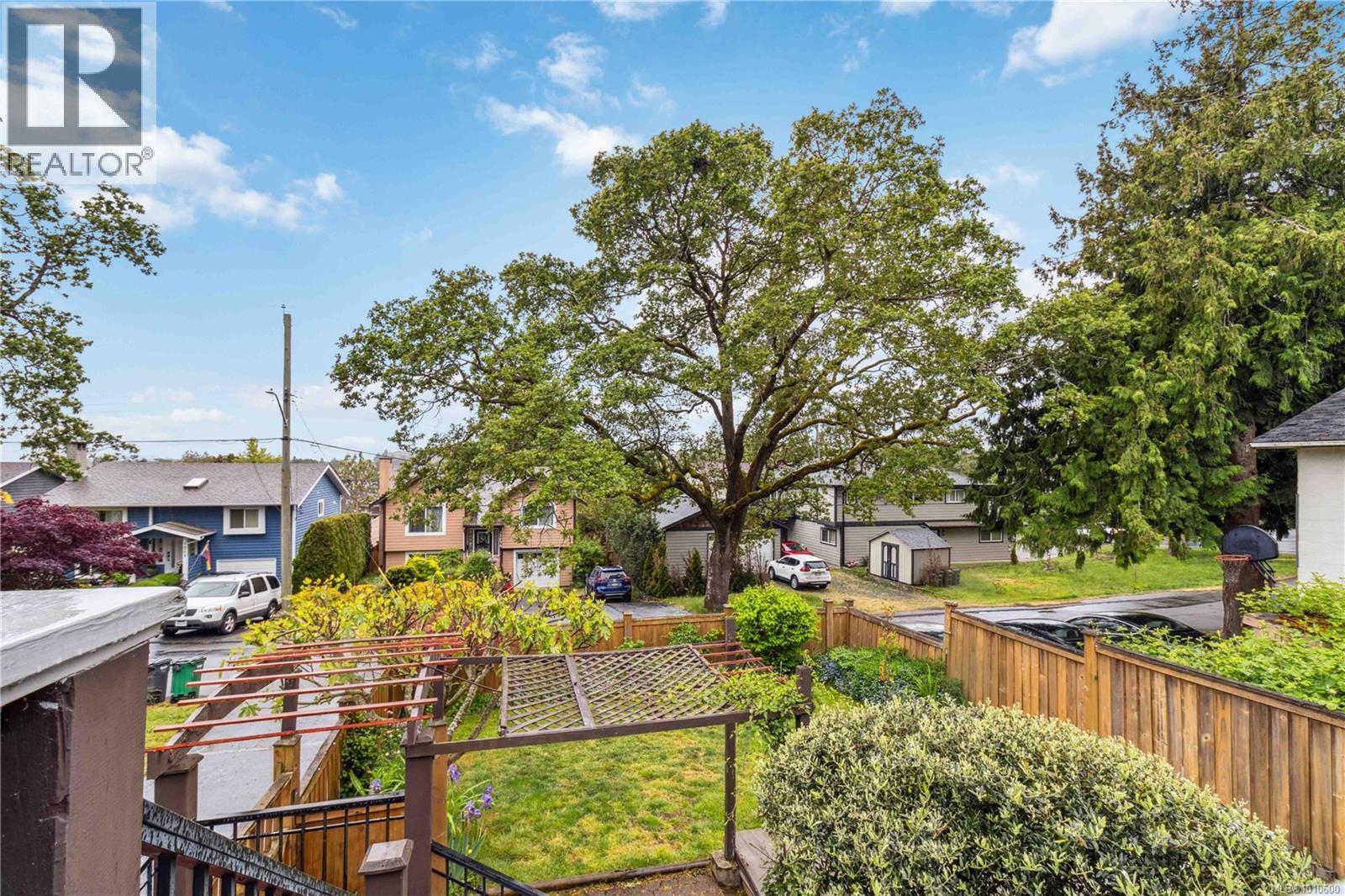 Photo 52 of 1273 Holloway St, Saanich BC