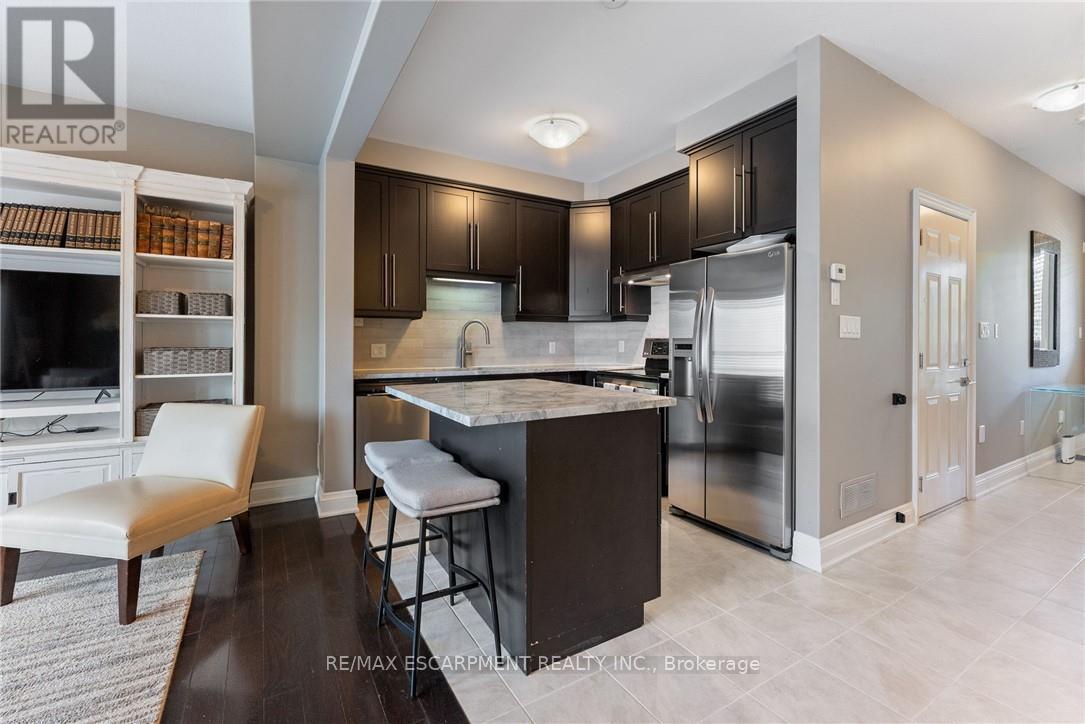 Photo 27 of 57 Sexton Crescent, Hamilton ON