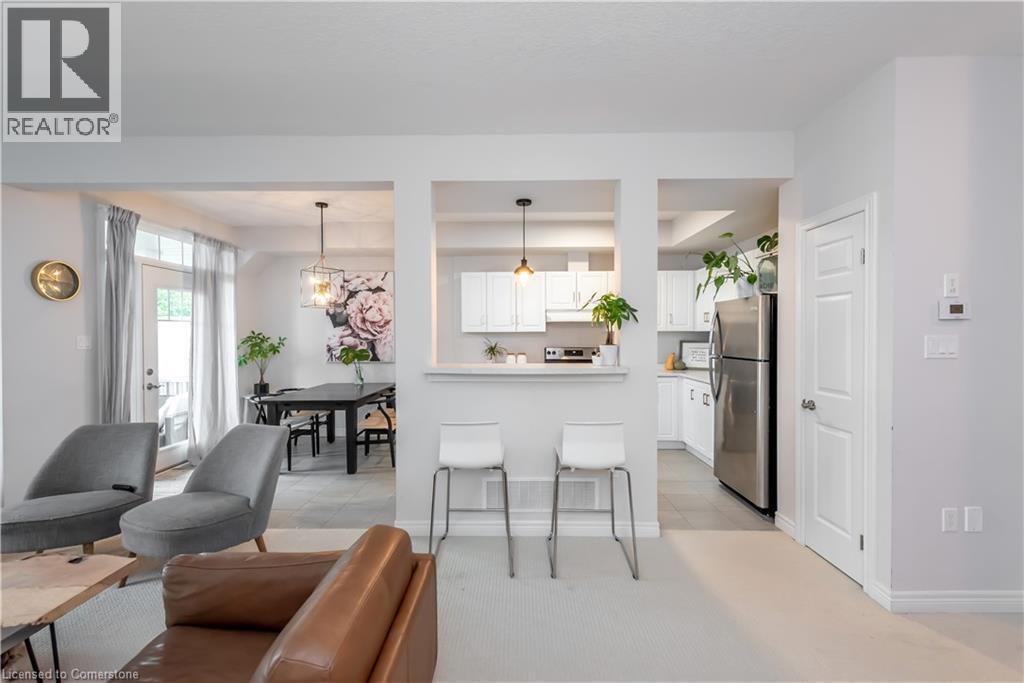 Photo 19 of 80 Dunrobin Lane, Grimsby ON
