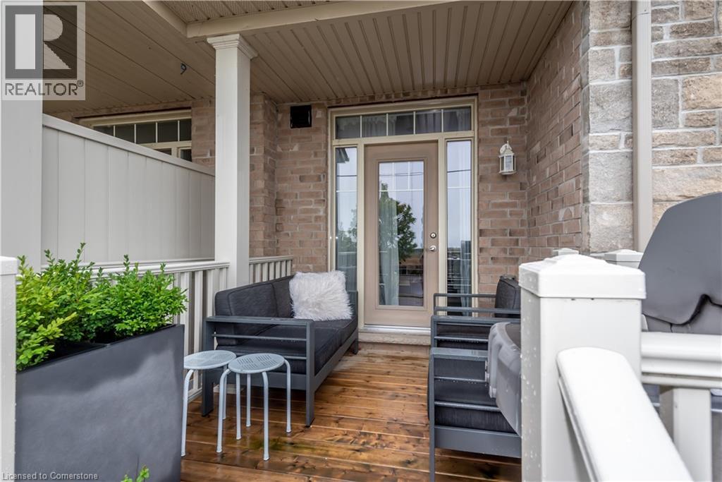 Photo 38 of 80 Dunrobin Lane, Grimsby ON