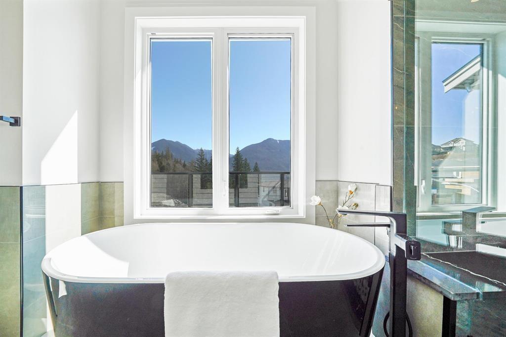 Photo 11 of 46137 Crestview Drive Promontory, Chilliwack BC