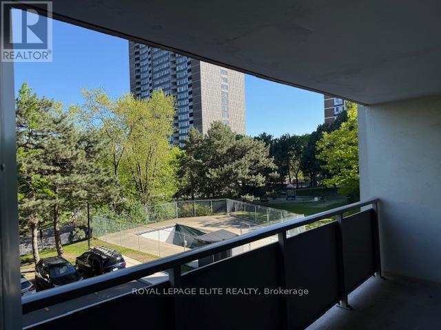 Photo 1 of 310 3120 Kirwin Avenue, Mississauga ON