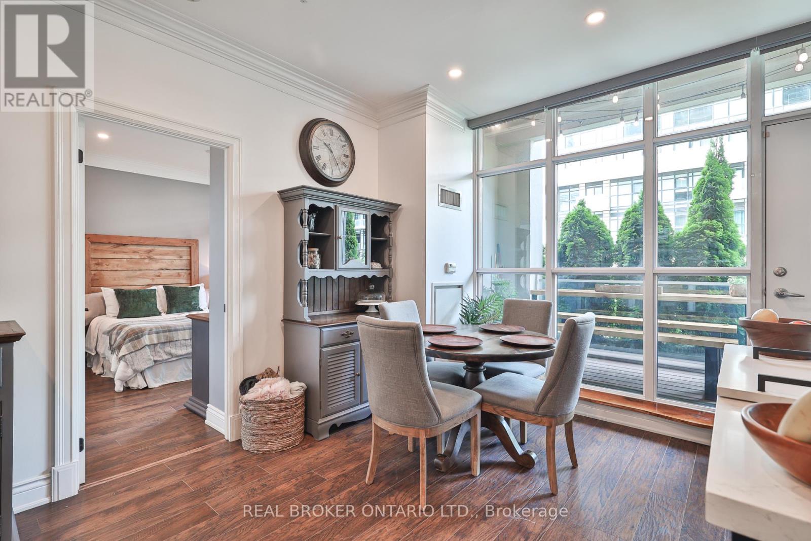 Photo 8 of 107 155 Legion Road N, Toronto ON