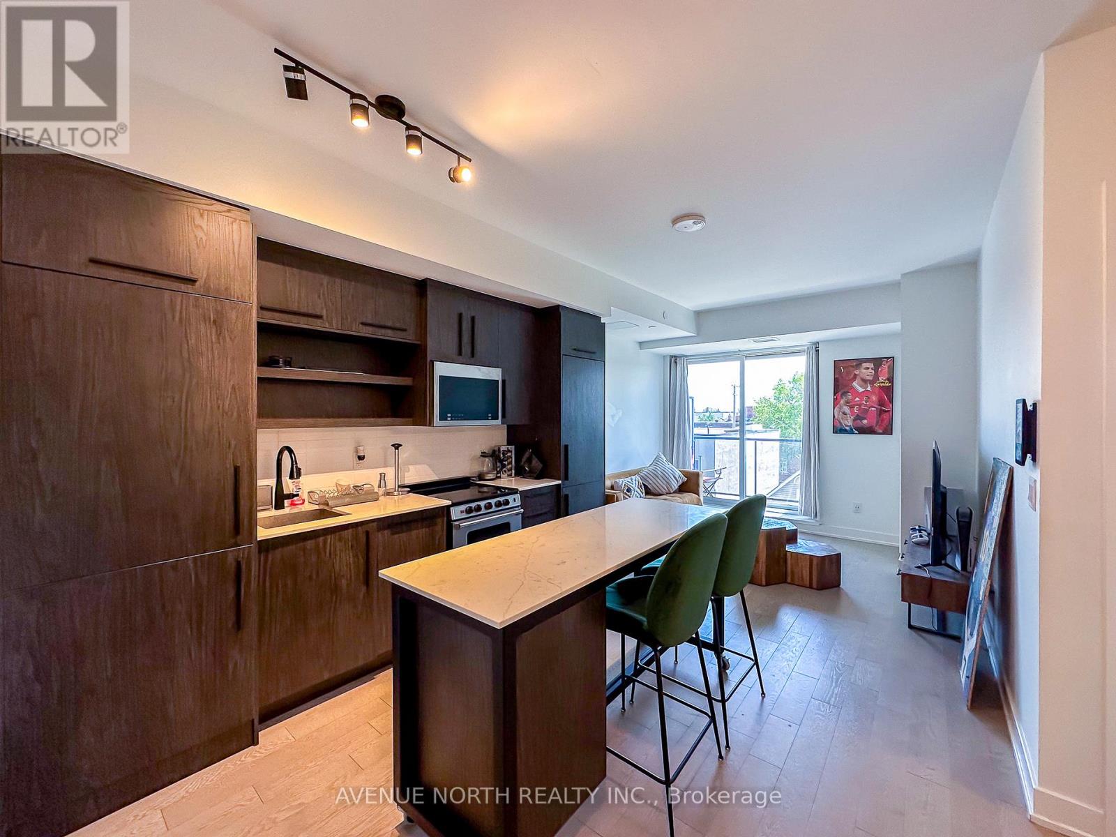 Photo 4 of 22 560 Rideau Street, Ottawa ON