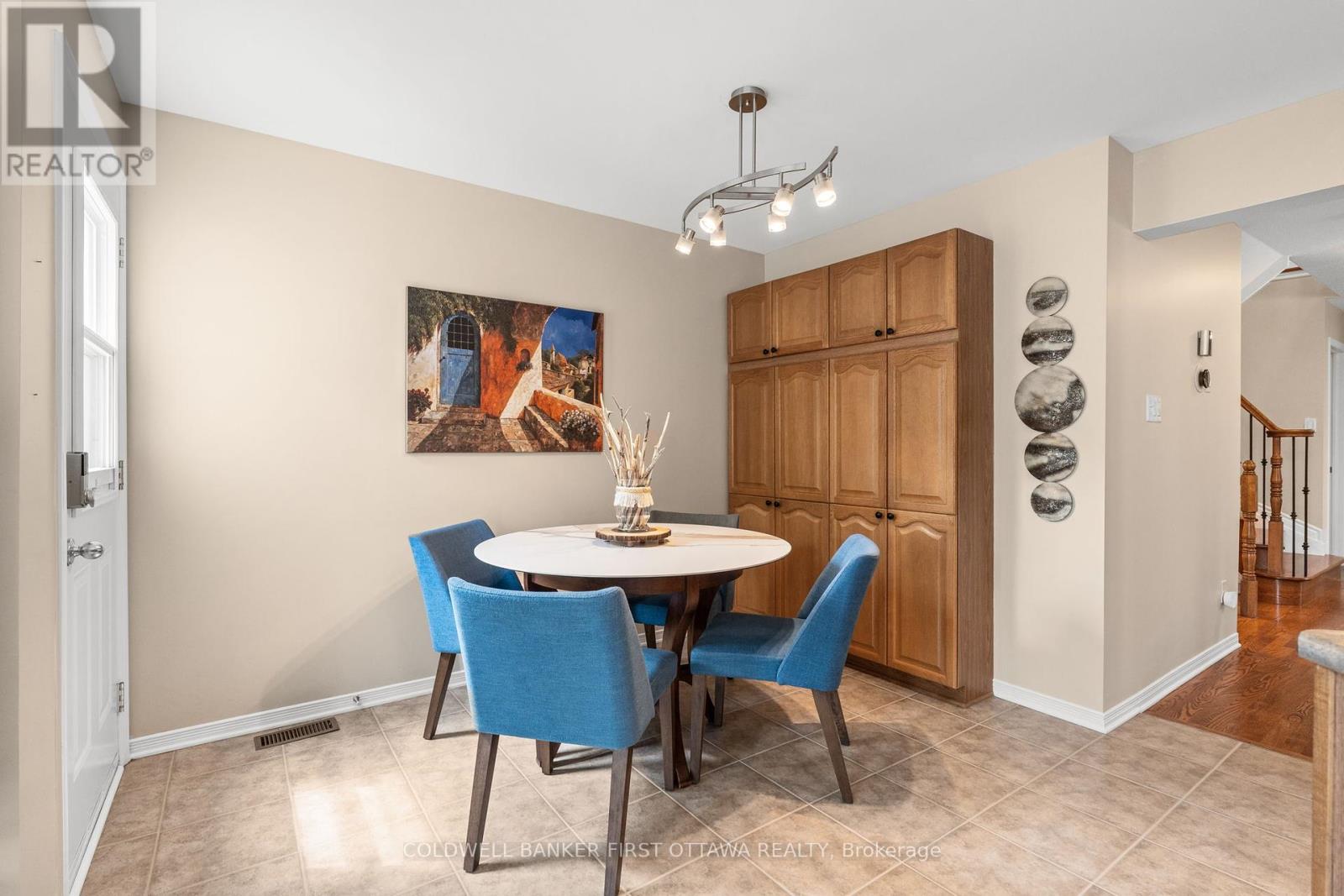Photo 11 of 260 Scout Street, Ottawa ON