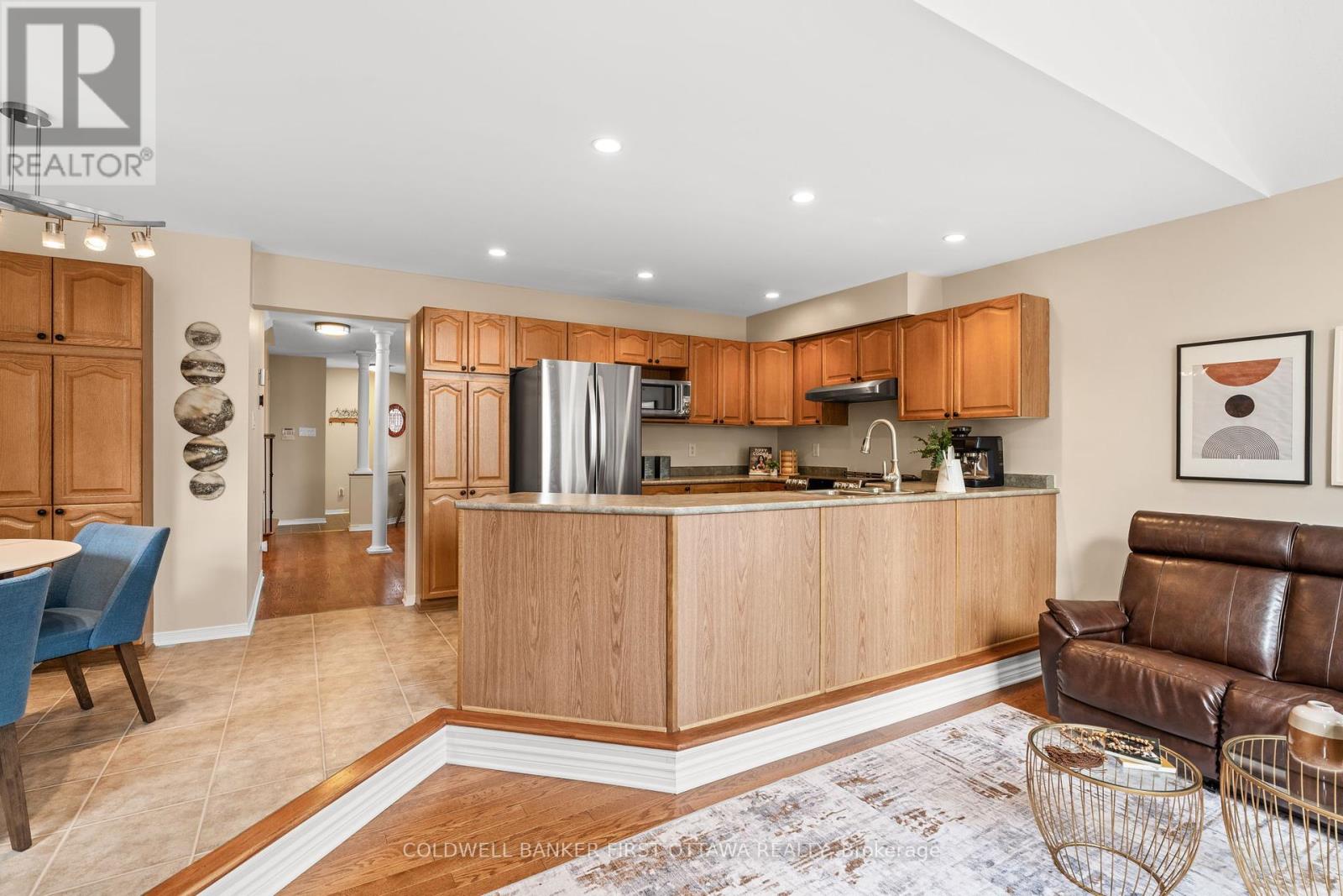 Photo 8 of 260 Scout Street, Ottawa ON