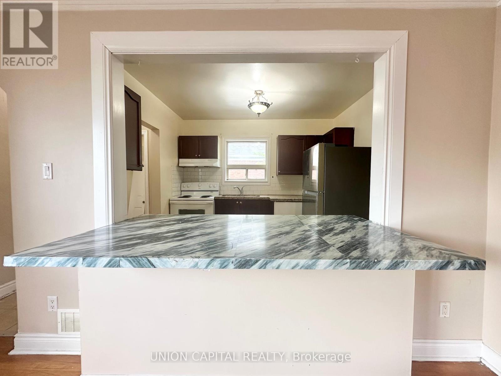 Photo 15 of Main Floor 1048 Kennedy Road, Toronto ON