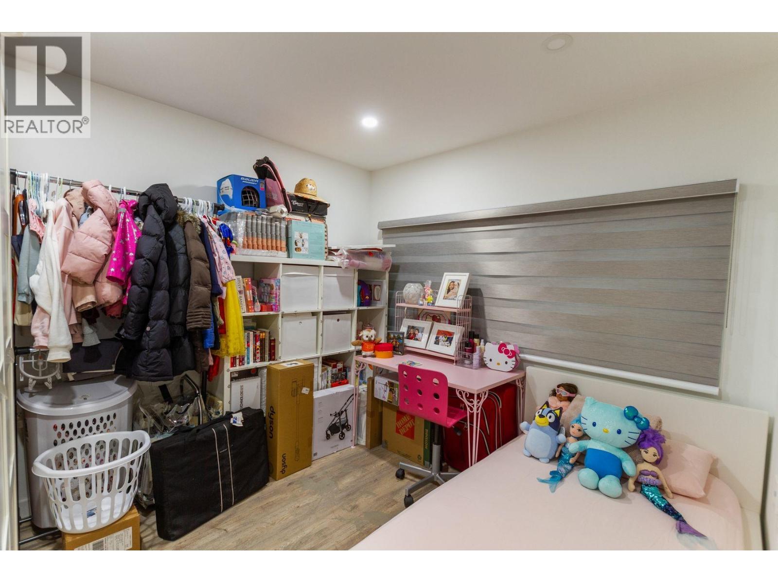 Photo 26 of 1409 Sixth Avenue, New Westminster BC