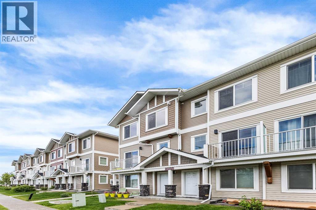 Single Family House for Sale in  Redstone Circle NE Redstone Calgary 