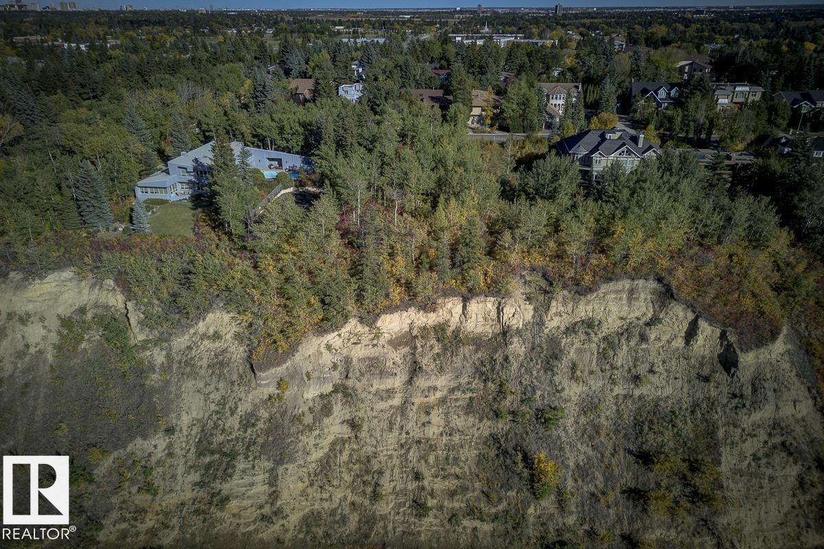 Photo 6 of 5108 154 St Nw, Edmonton AB