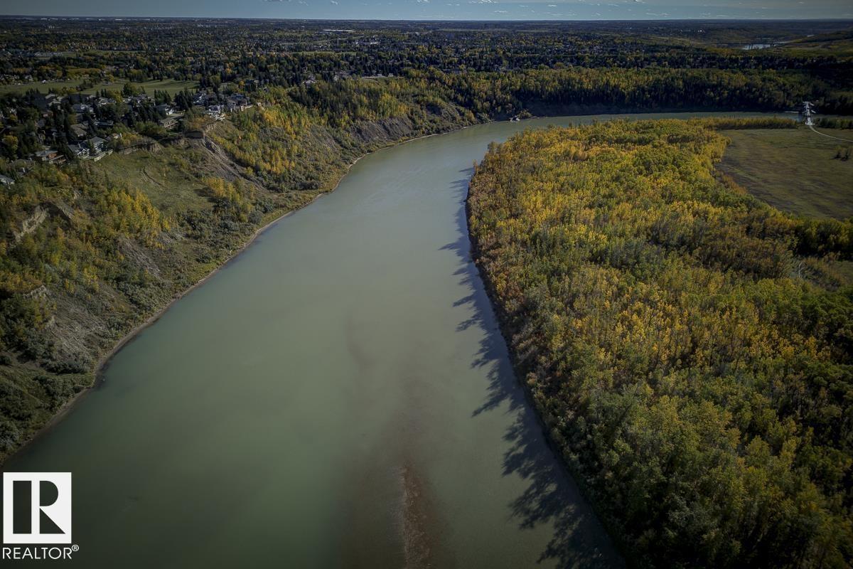 Photo 9 of 5108 154 St Nw, Edmonton AB