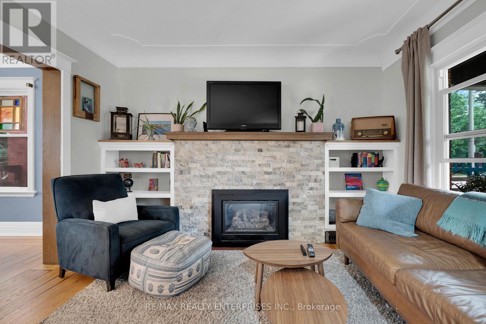 Photo 36 of 67 Kensington Avenue S, Hamilton ON