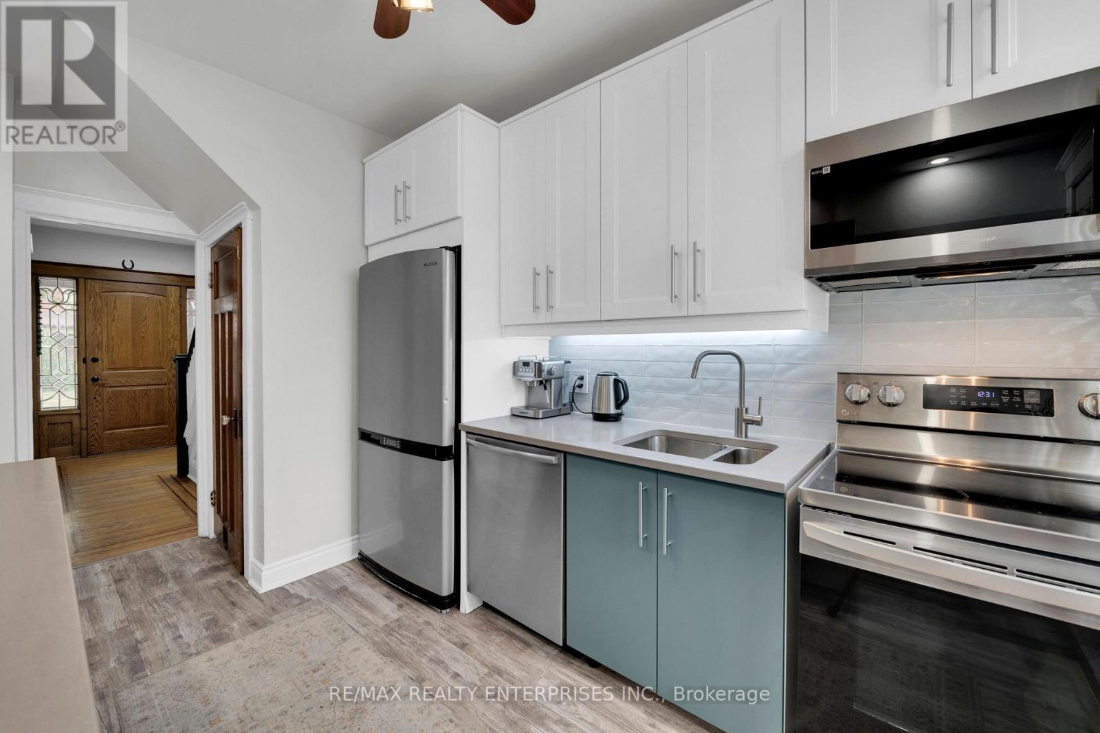 Photo 39 of 67 Kensington Avenue S, Hamilton ON