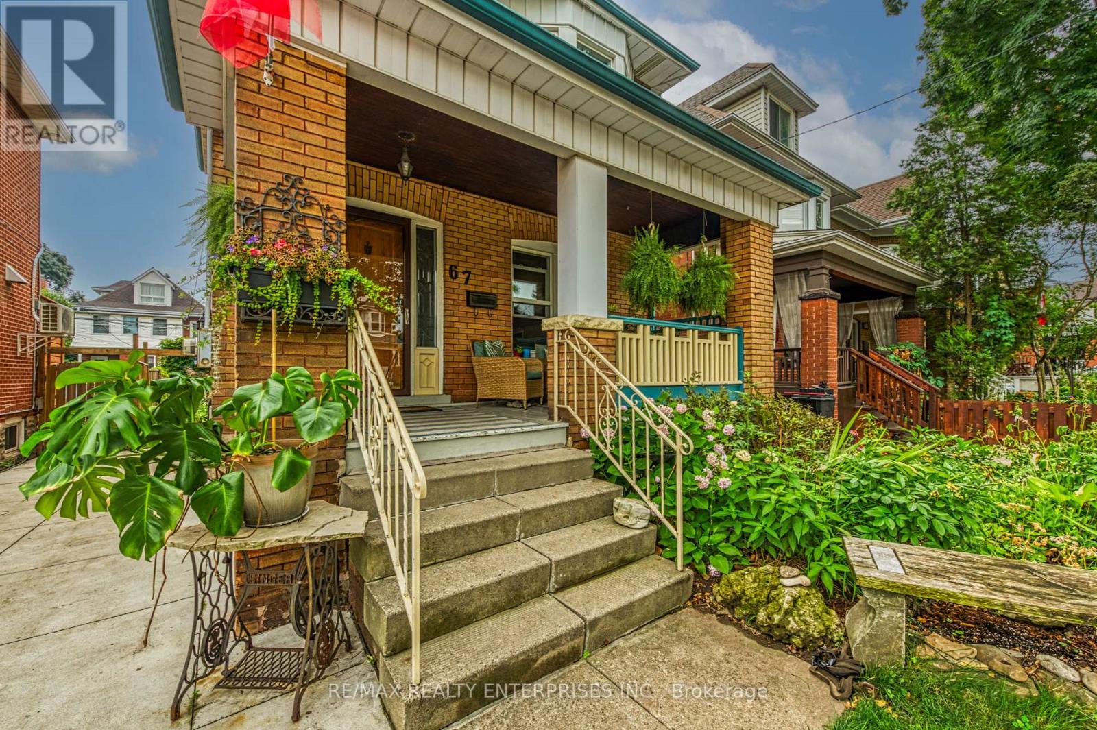 Photo 45 of 67 Kensington Avenue S, Hamilton ON