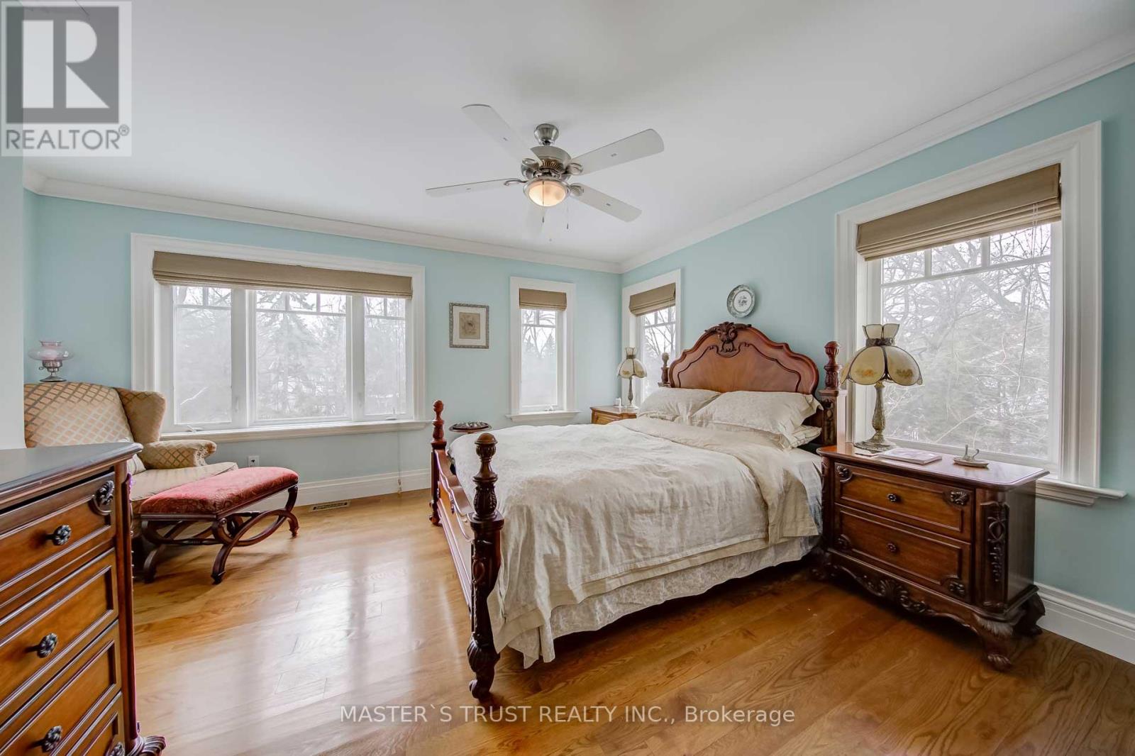 Photo 11 of 73 Babcombe Drive, Markham ON