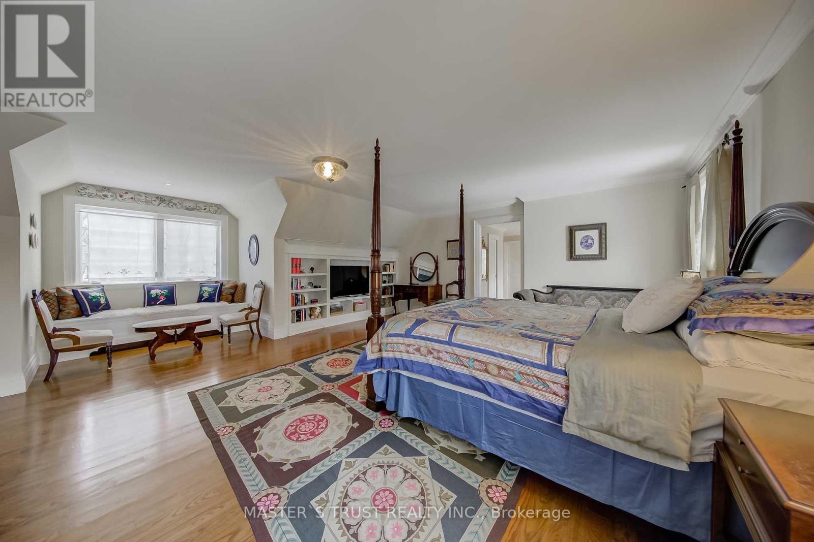 Photo 12 of 73 Babcombe Drive, Markham ON