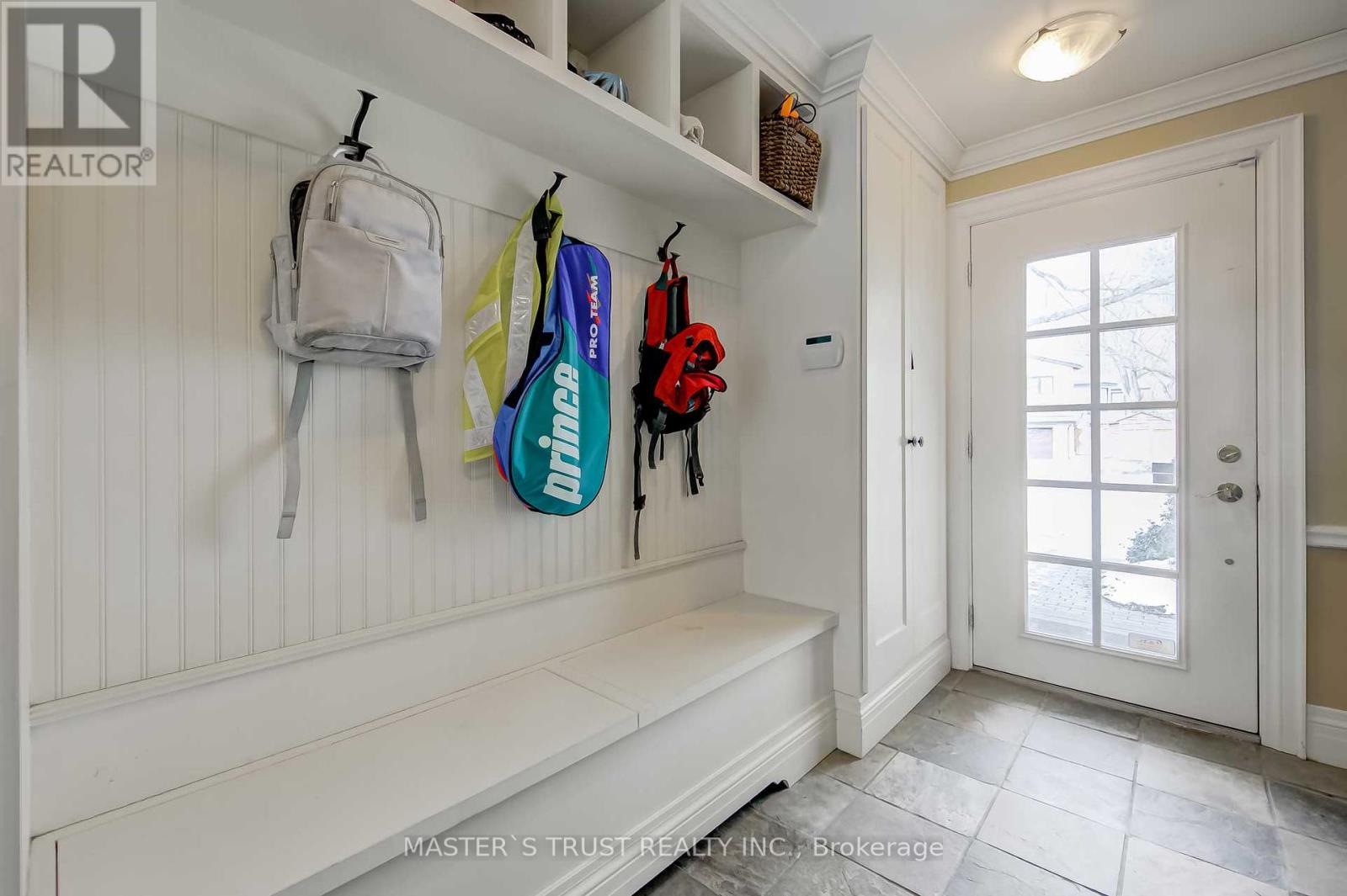 Photo 9 of 73 Babcombe Drive, Markham ON