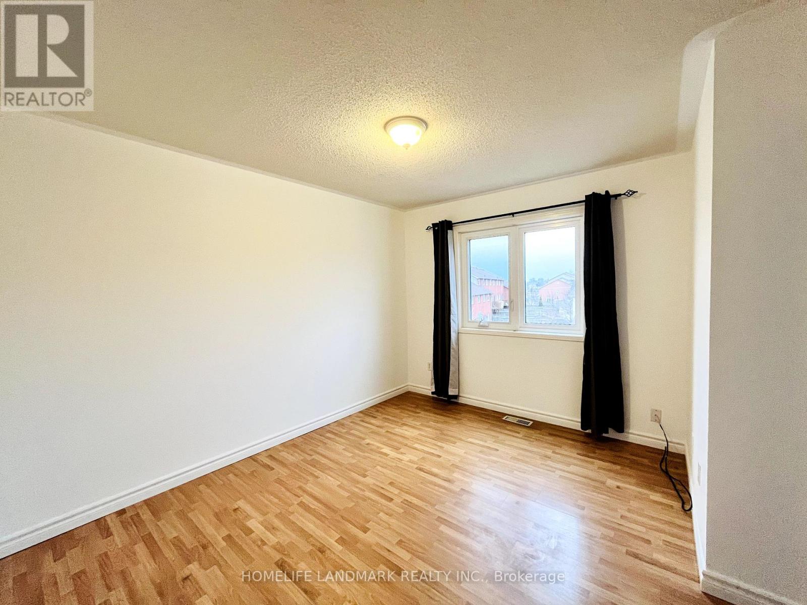 Photo 6 of 65 Kelso Crescent, Vaughan ON