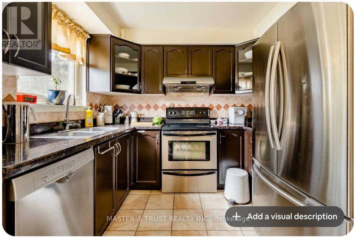Photo 9 of 29 Hagerman Boulevard, Markham ON