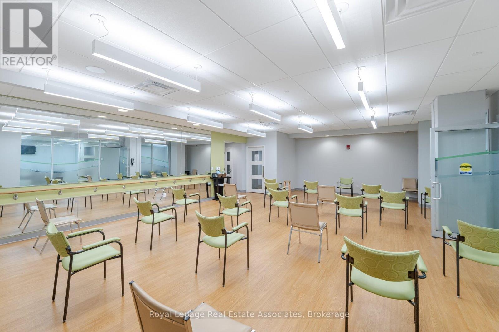 Photo 15 of 1704 1665 The Collegeway, Mississauga ON