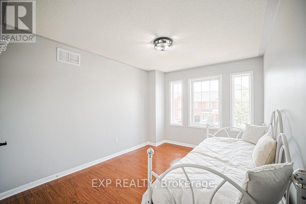 Photo 11 of 36 Olivett Lane, Brampton ON