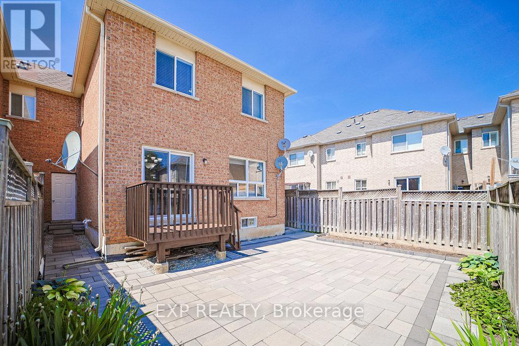 Photo 16 of 36 Olivett Lane, Brampton ON