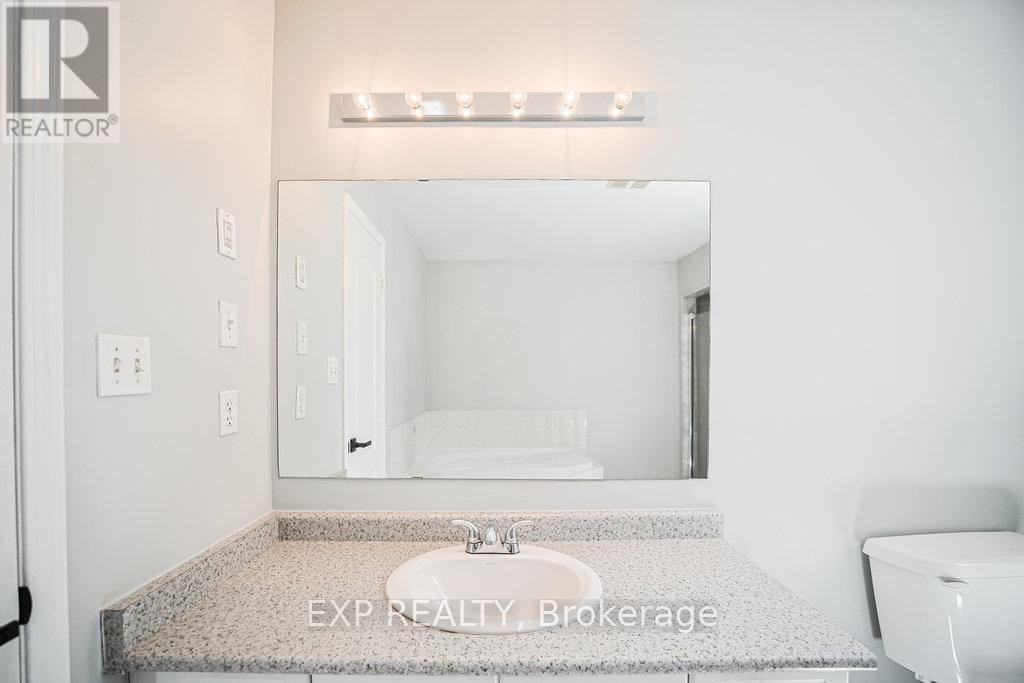 Photo 27 of 36 Olivett Lane, Brampton ON