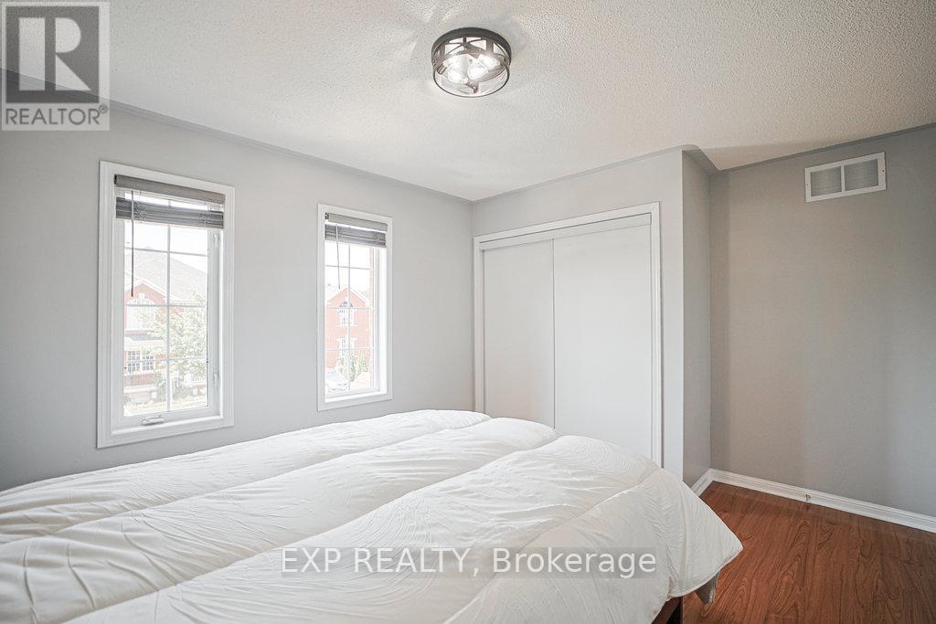 Photo 7 of 36 Olivett Lane, Brampton ON