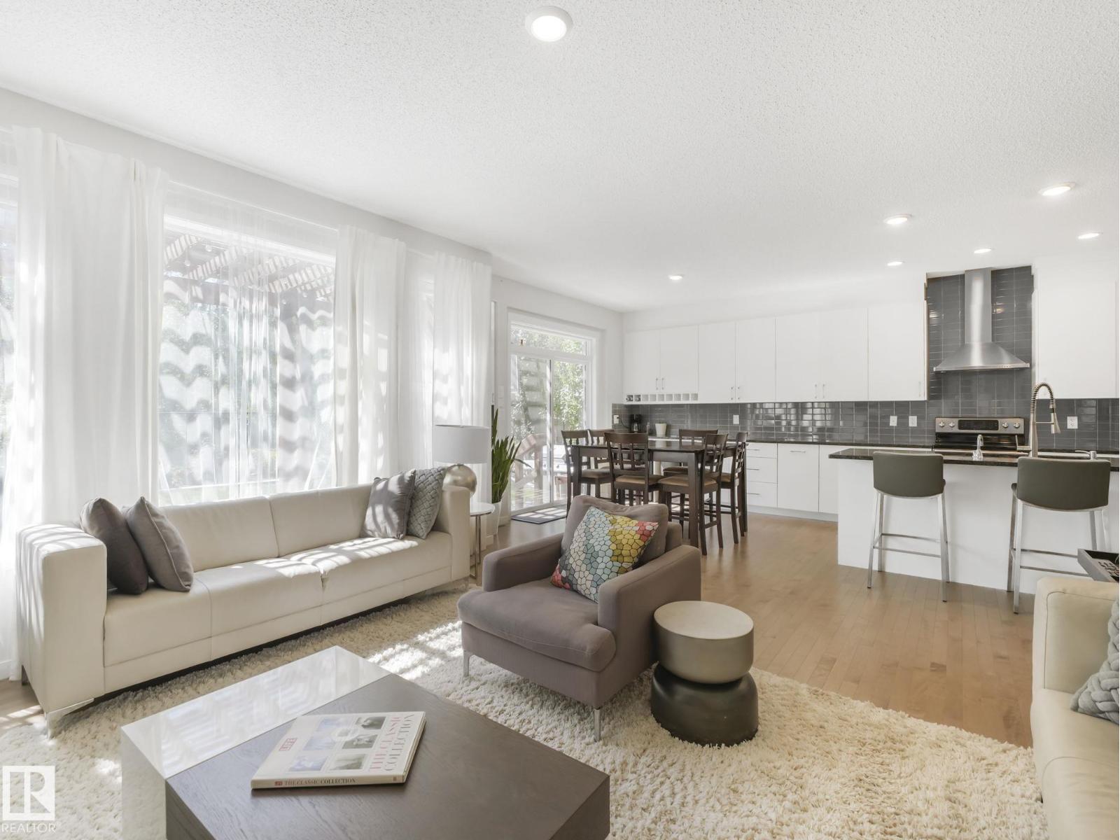 Photo 13 of 6107 175 Av Nw, Edmonton AB