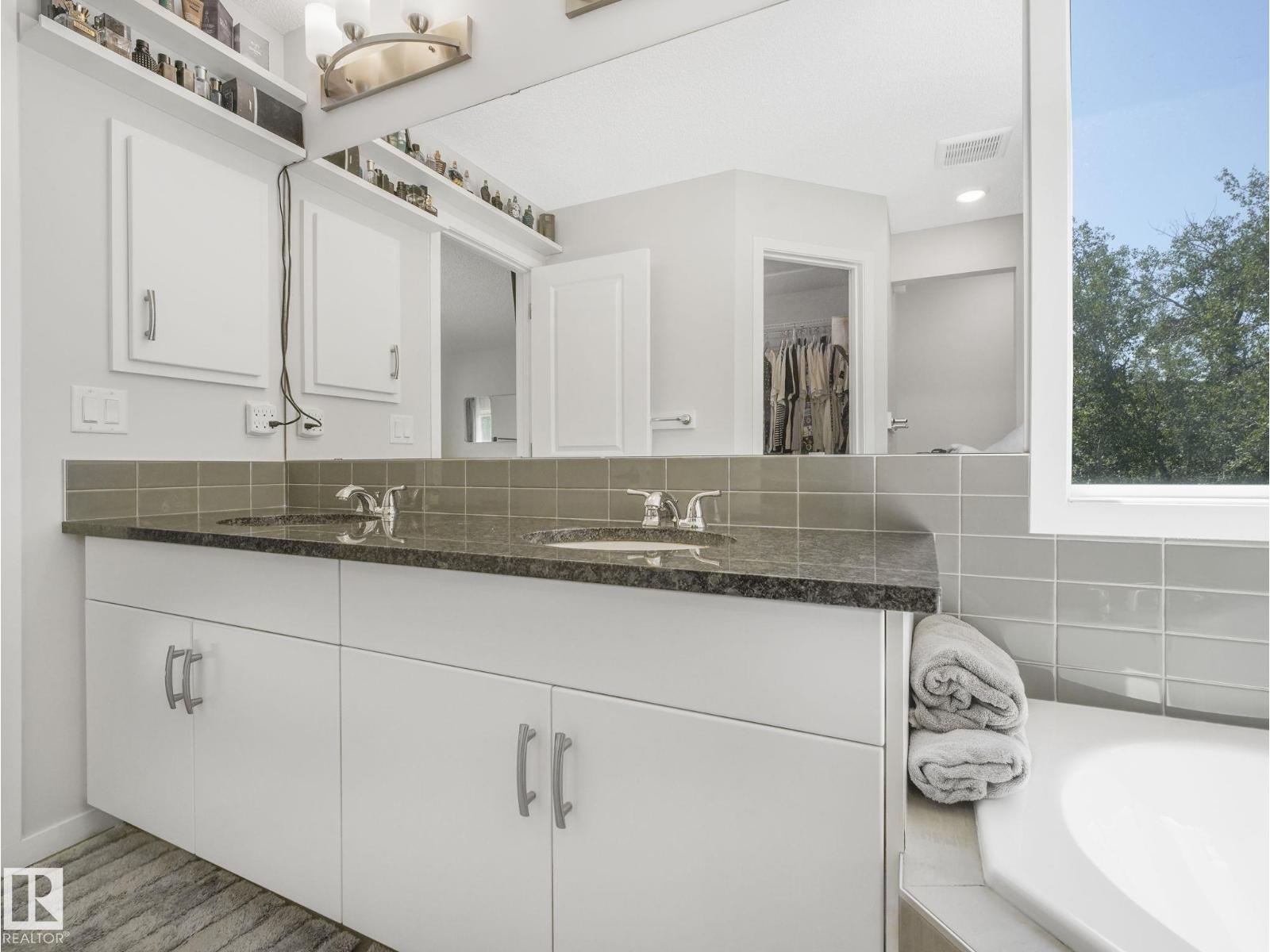 Photo 36 of 6107 175 Av Nw, Edmonton AB