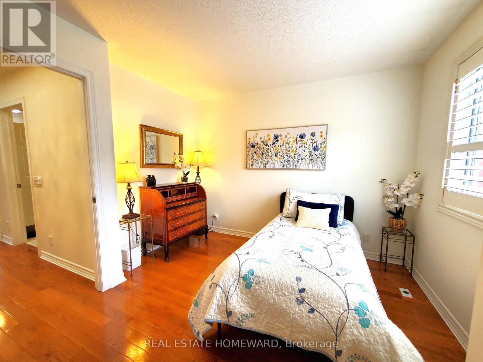 Photo 46 of 257 Milan Street, Toronto ON