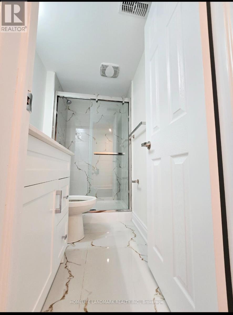 Photo 3 of 147 Bocelli Crescent, Hamilton ON