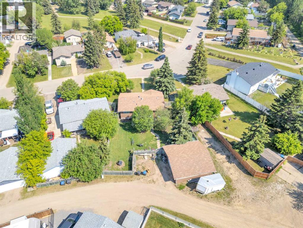 Photo 29 of 10 45 Streetcrescent, Sylvan Lake AB