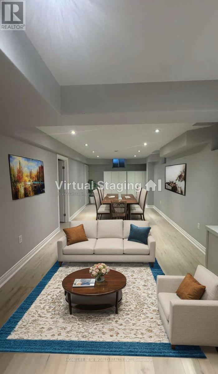 Photo 5 of 32 Smith Street, Bradford West Gwillimbury ON