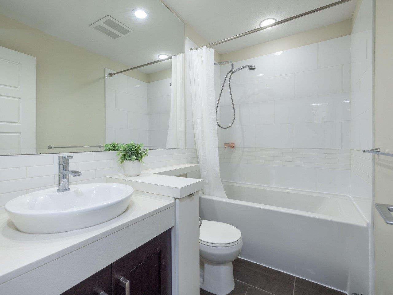 Photo 19 of 42 20966 77 A Avenue, Langley BC